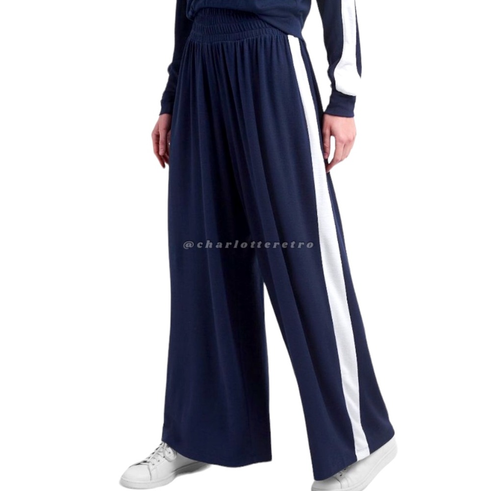 GAP • Ultra Wide Leg Navy Uniform Jersey Knit Sweat Pants
